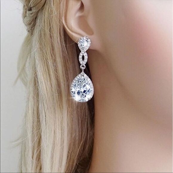 NEW Austrian Crystal Silver Wedding Earrings - Picture 7 of 9